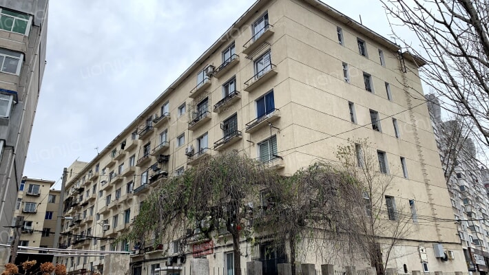 锅炉厂宿舍外景图