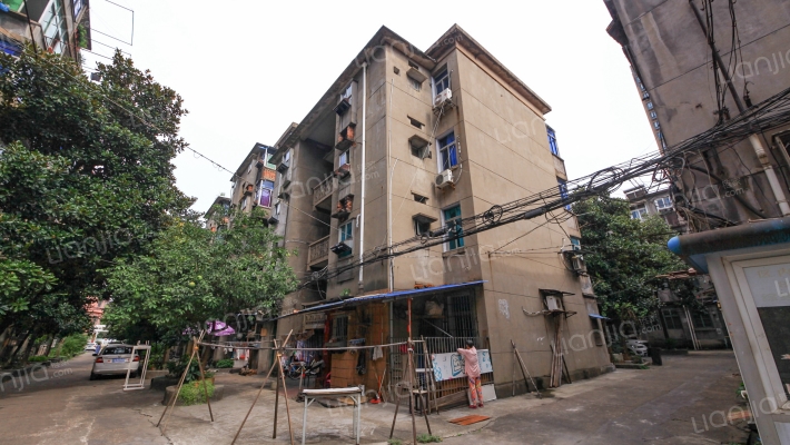 北京东路洪都钢厂宿舍外景图