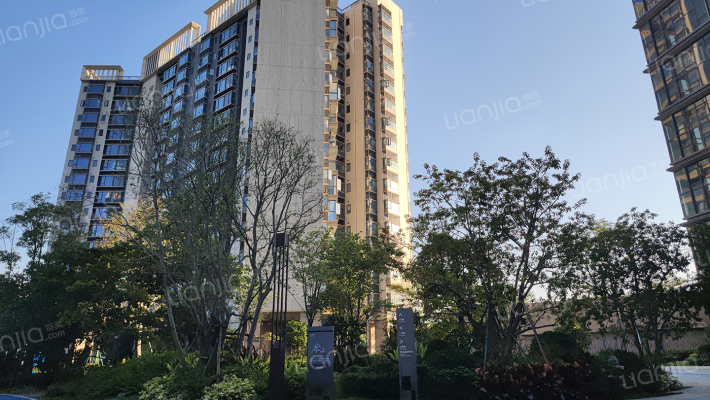 壹品松湖外景图