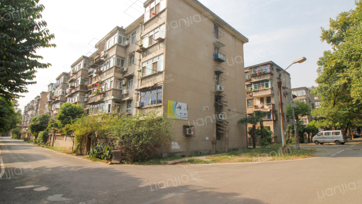 邮科院小区外景图