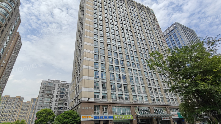 置地大厦外景图