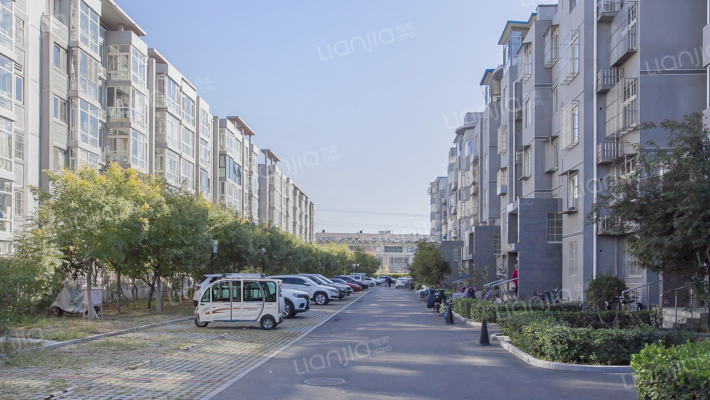 水恋晶城外景图