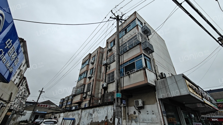 西鹤路235号外景图