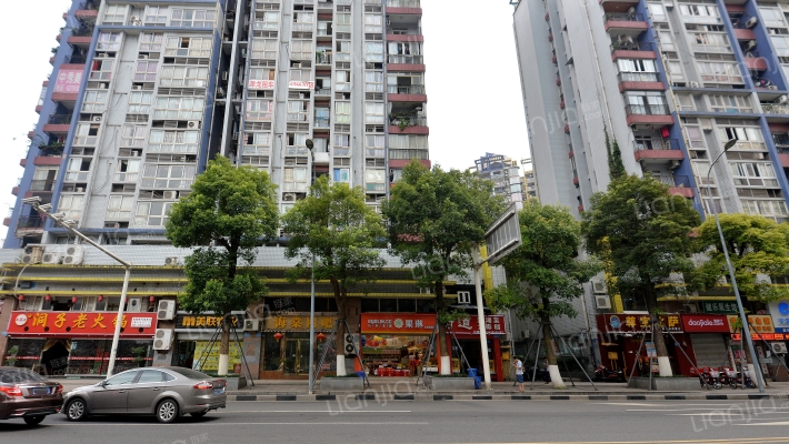 烟雨碧波外景图