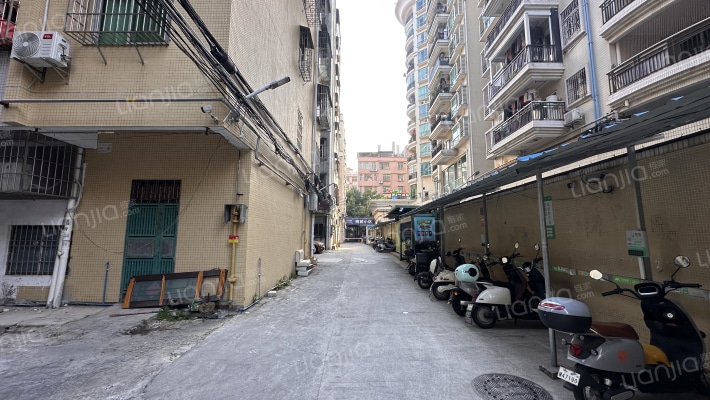 岗前小区外景图