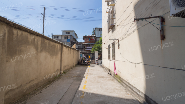 飞虹路1047弄外景图