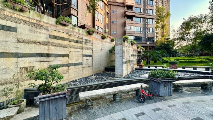 芙蓉春晓外景图