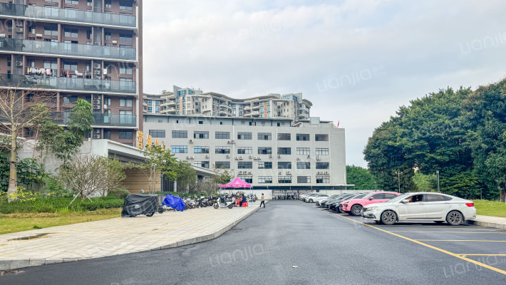 臻铂公馆外景图