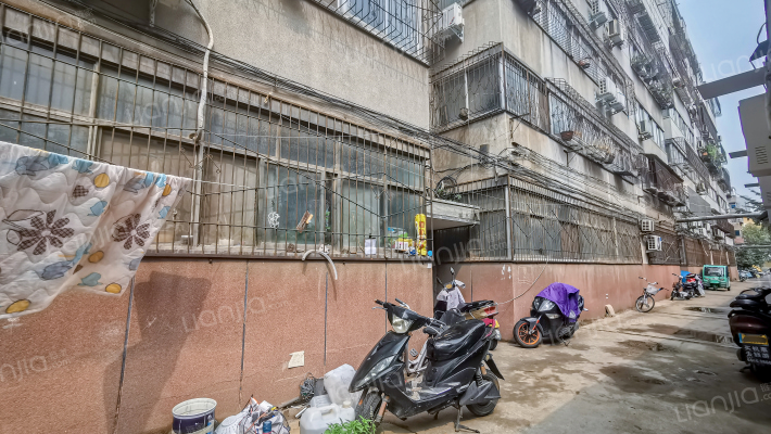 农业路30附1号院外景图