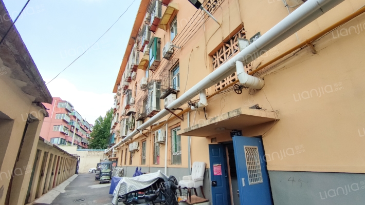 英雄山路98号外景图