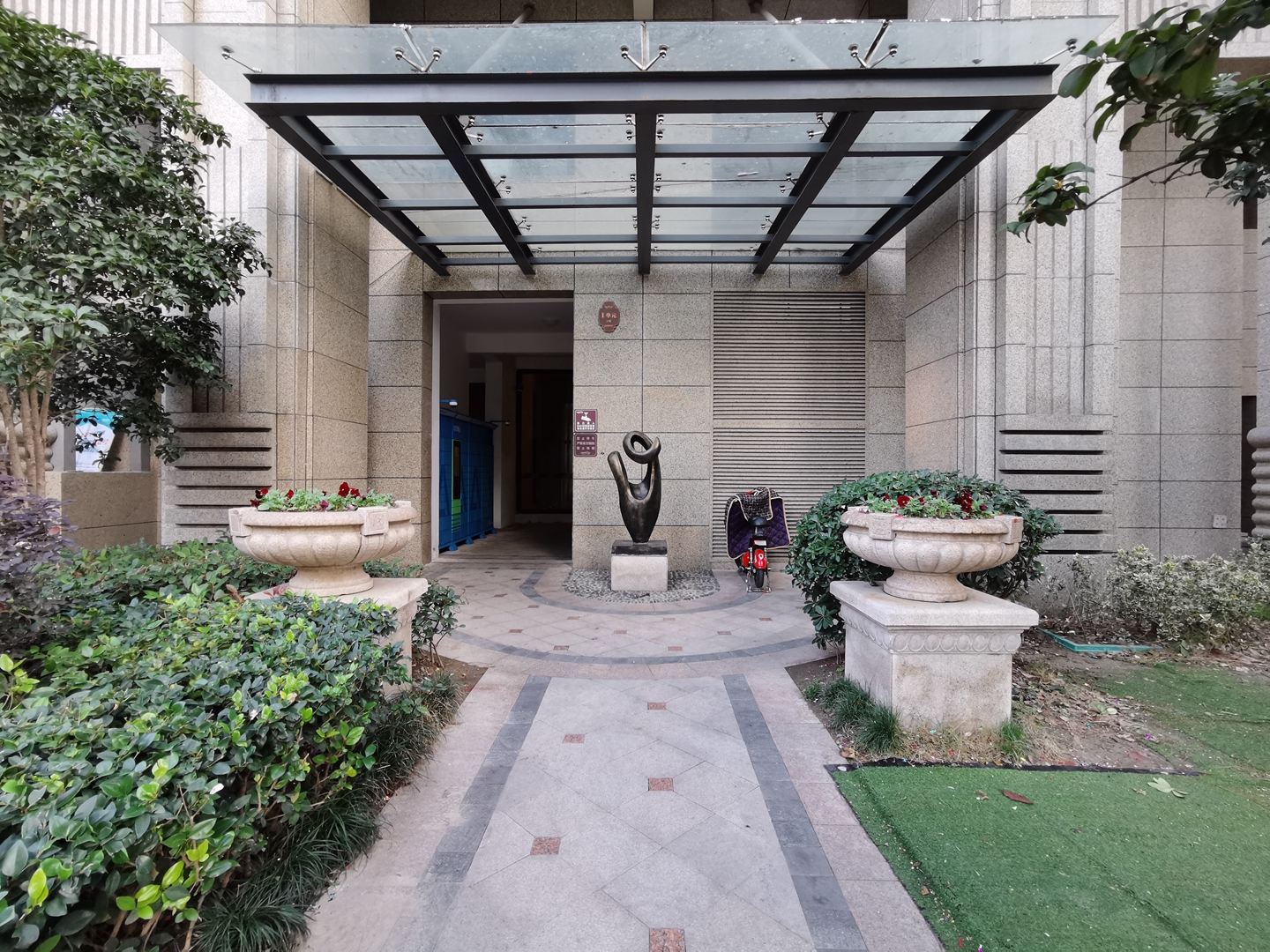 Lixiang Yintaicheng compound photo 26