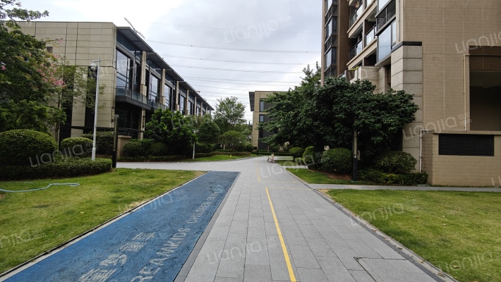 龙光玖龙玺外景图