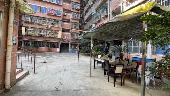 解放路51号外景图