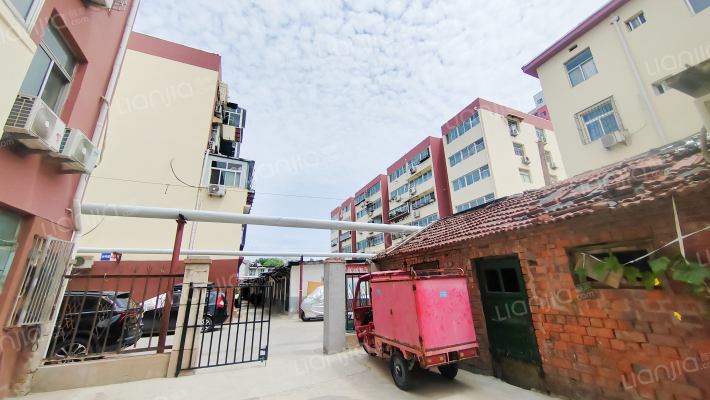 槐荫街36号外景图