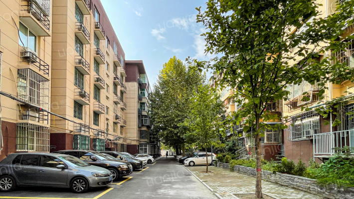 西安交大口腔医院住宅小区外景图