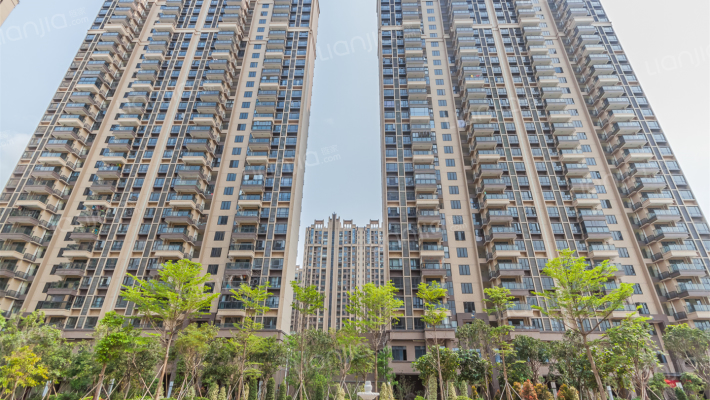 富元港景峰外景图