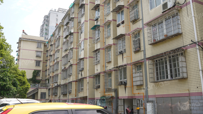 中南一村外景图