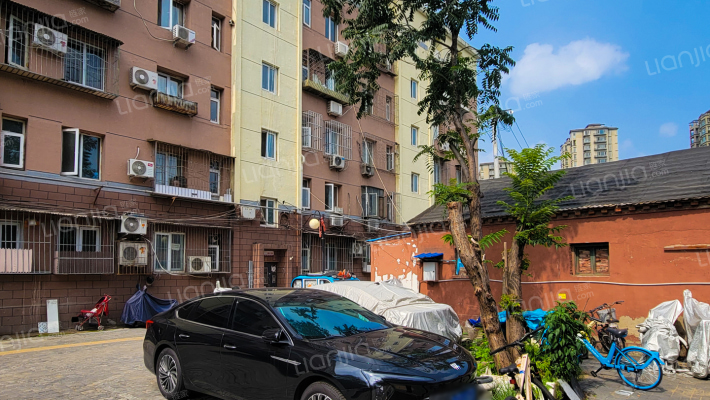 社区家属楼外景图