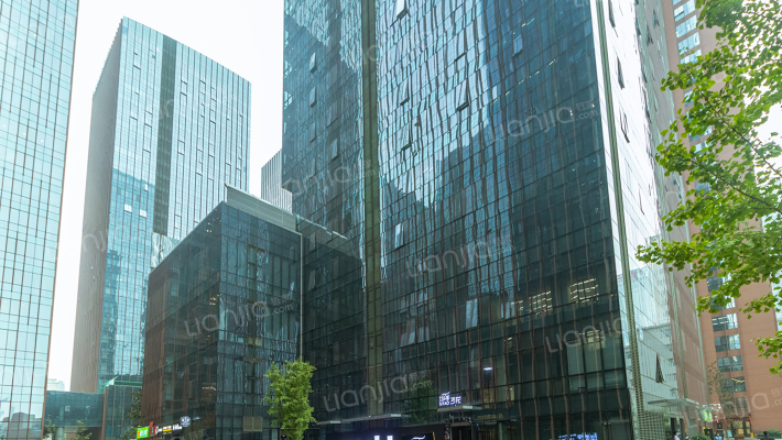 泰华金贸国际外景图