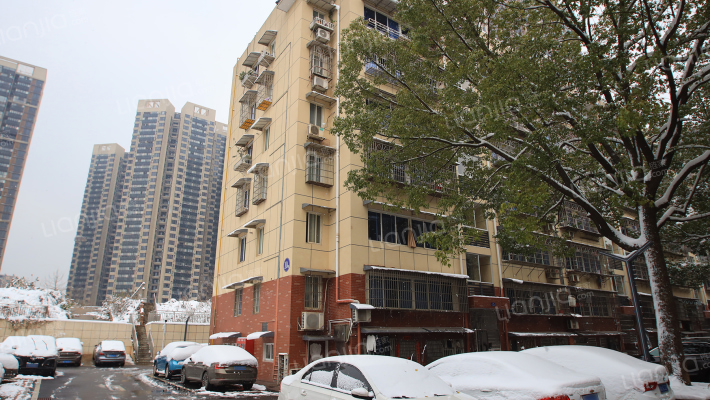 公交金盆小区外景图