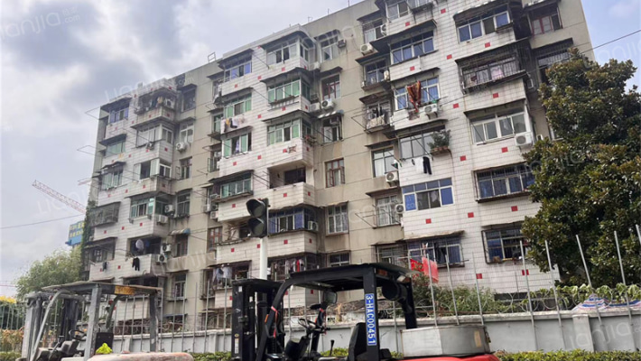 轮渡宿舍小区外景图