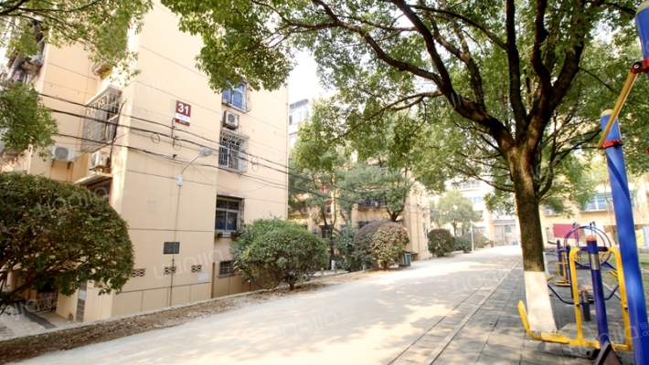 荷塘小区外景图