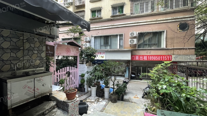飞山街196号外景图