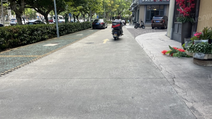 亿立城市商务广场外景图