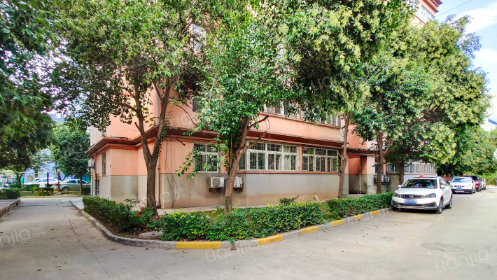 席王小区外景图