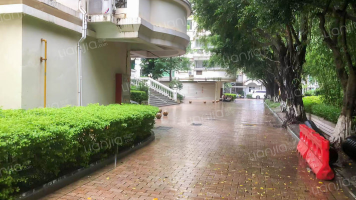 国贸广场外景图