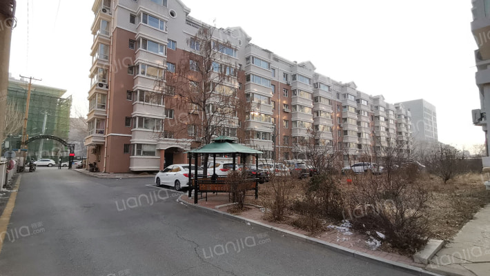 阳光花园外景图