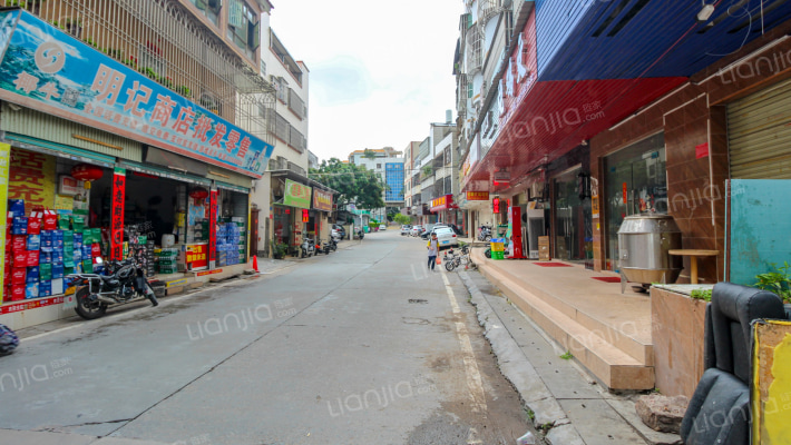 长城大厦外景图