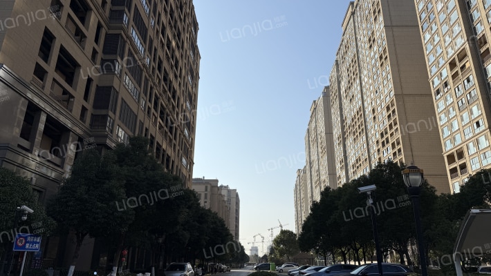 绿地香奈外景图