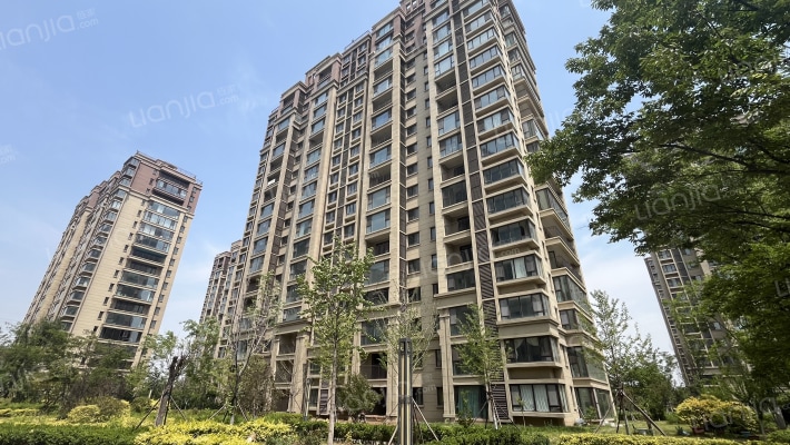 半岛城邦北苑外景图