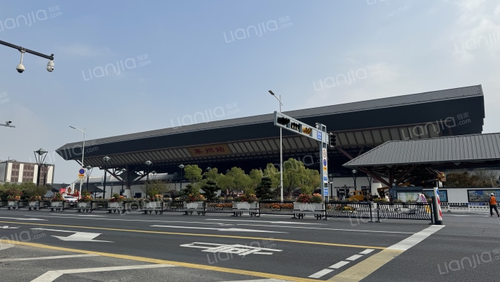 苏站路外景图