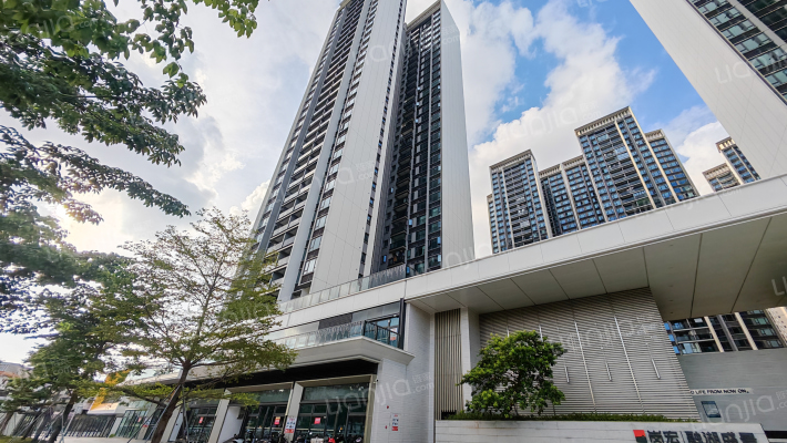 融湖盛景花园外景图