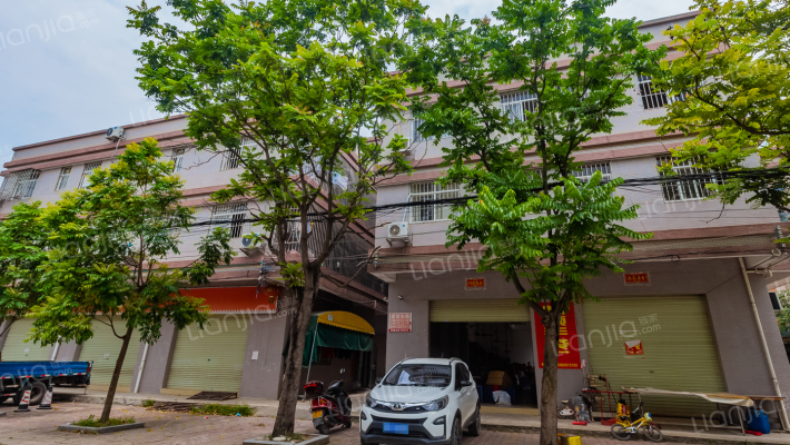 东南卡街外景图