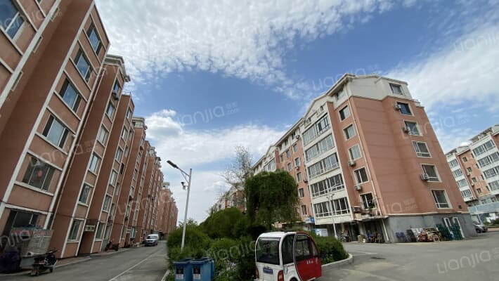 华新园小区外景图