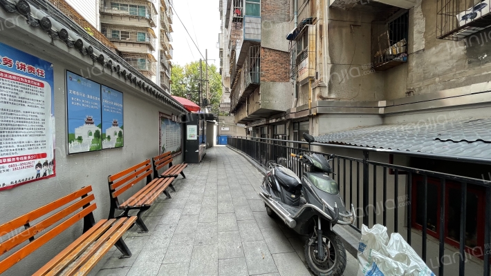 九架炉巷小区外景图