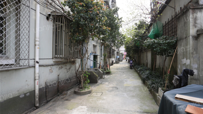 隆昌路718弄外景图