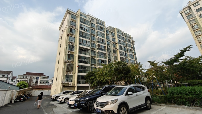 鸿禧花园外景图