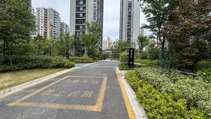 浦翠景庭外景图