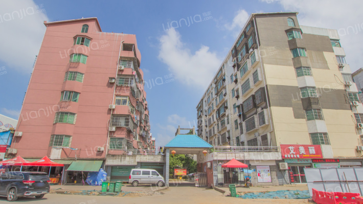 清水园住宅小区外景图