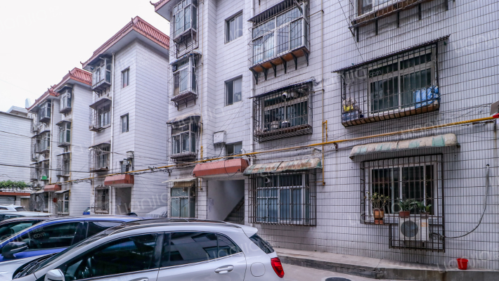 新兴小区外景图