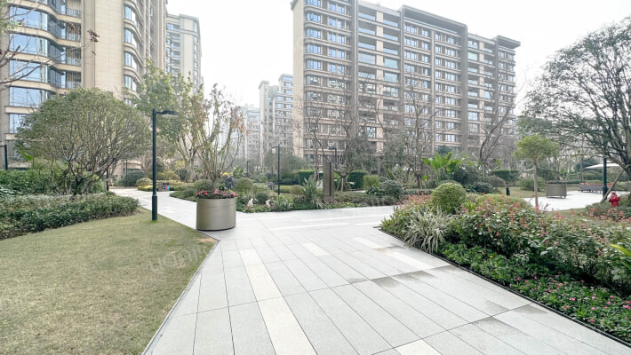 香港置地衿湖翠林云峯三期外景图