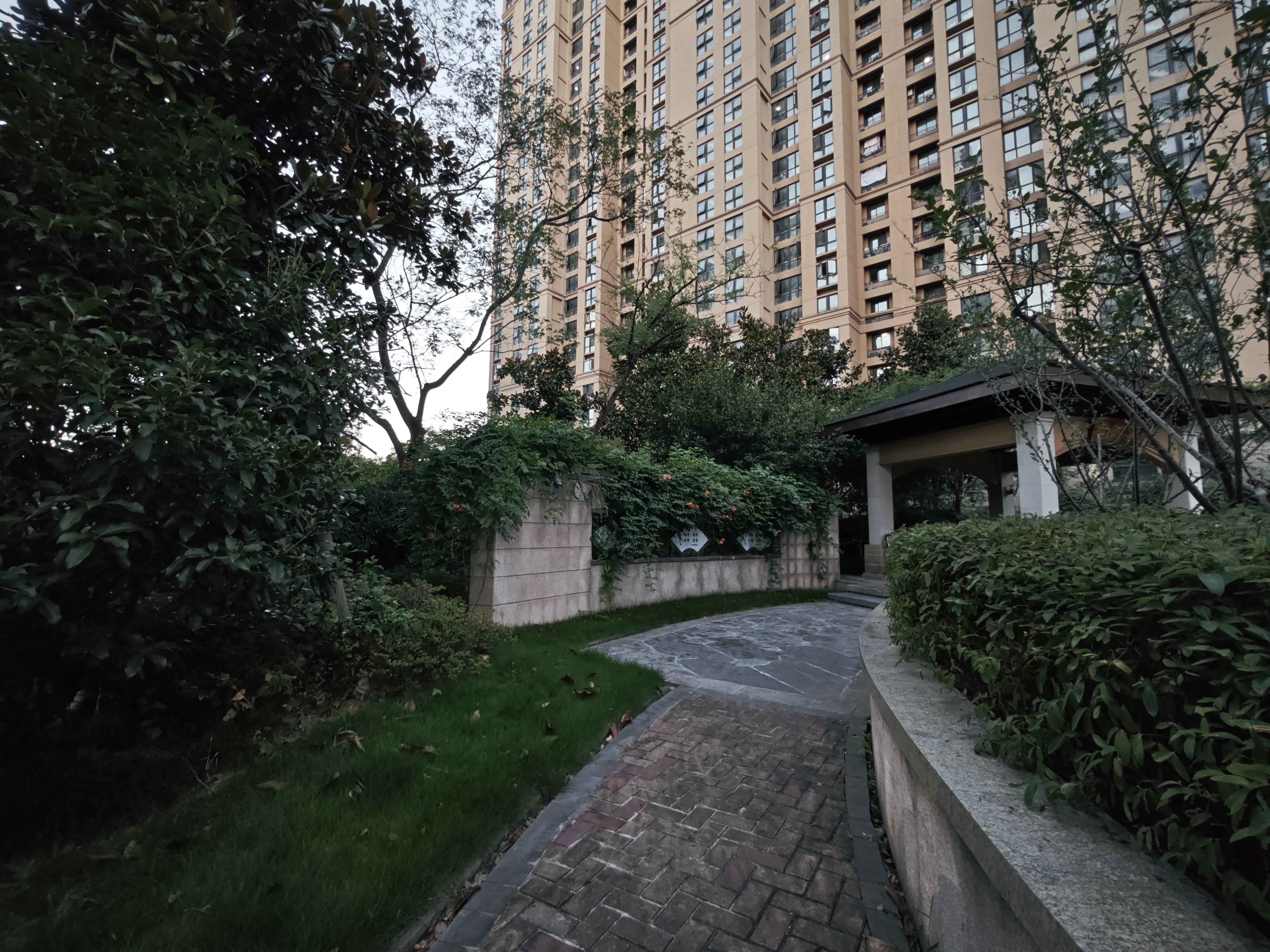 都景公寓小区实景 15