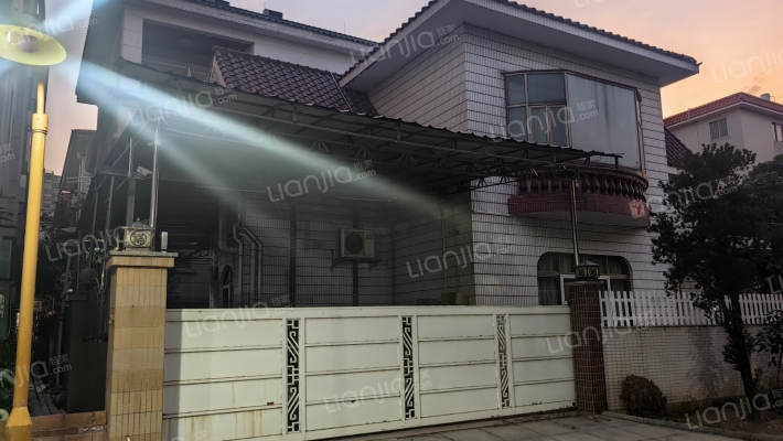 海景花园外景图