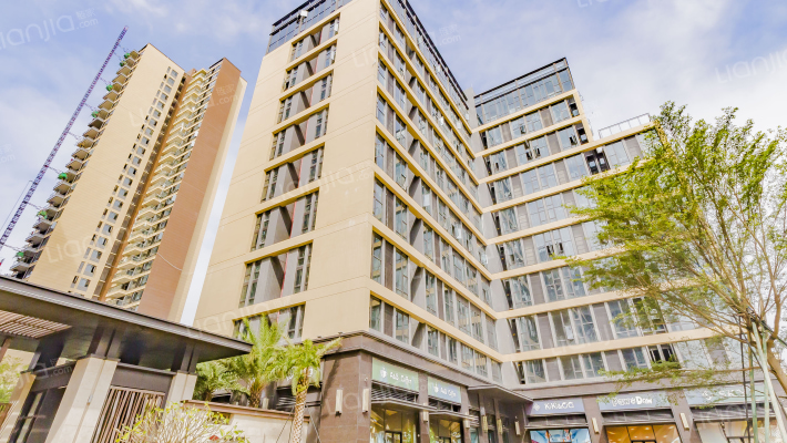 卓越中寰外景图