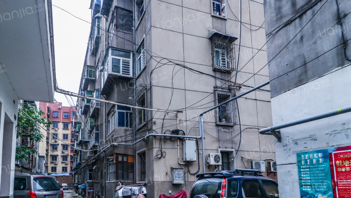 沙发厂家属院外景图