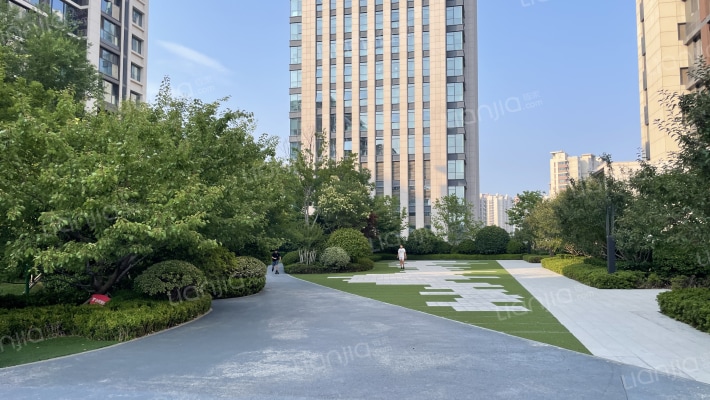 青铁华润城外景图